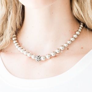 ❤️‍🔥5/$25❤️‍🔥 High Stakes Fame Silver Necklace